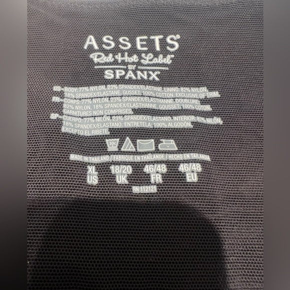 ASSETS by SPANX Women's Remarkable Results All-In-One Body Slimmer - Black XL - Picture 2 of 7